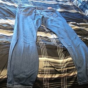 Levi 524 skinny jean size 15